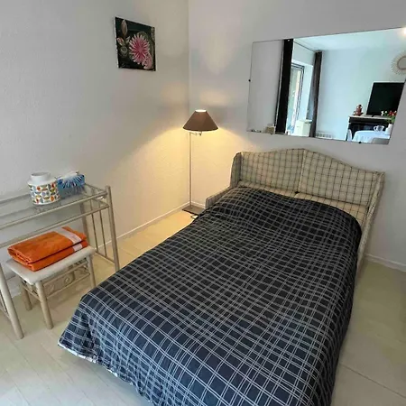Sleep In The Hood Apartment *